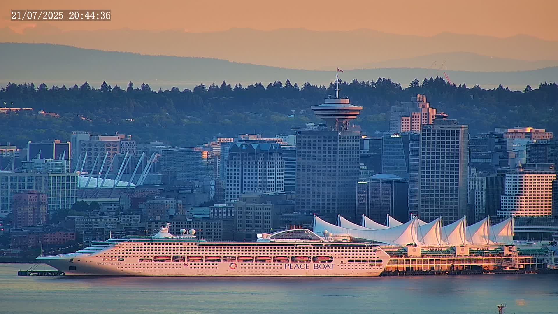 Vancouver City Skyline  & Cruise Ship Spotting Live Cam - Vancouver, Metro Vancouver, British Columbia, Canada