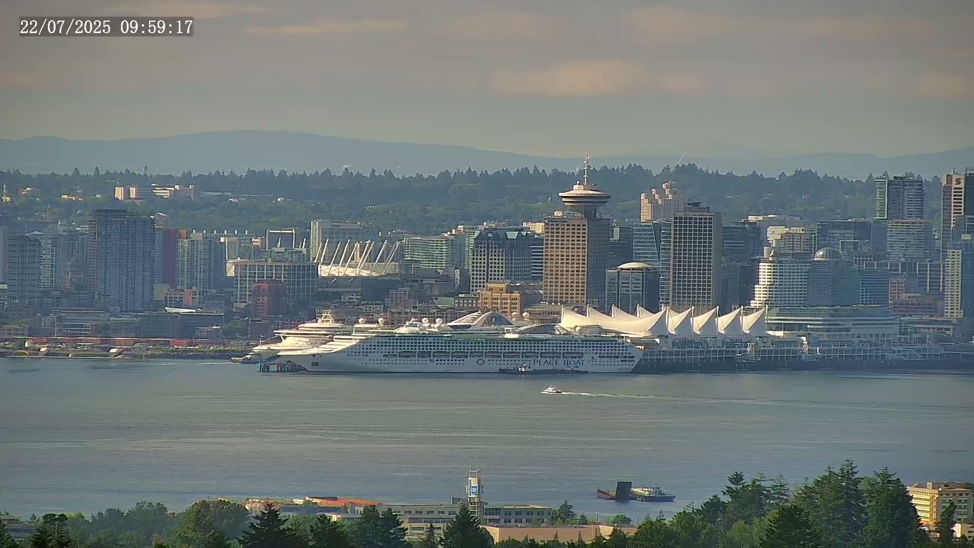 Vancouver City Skyline  & Cruise Ship Spotting Live Cam - Vancouver, Metro Vancouver, British Columbia, Canada
