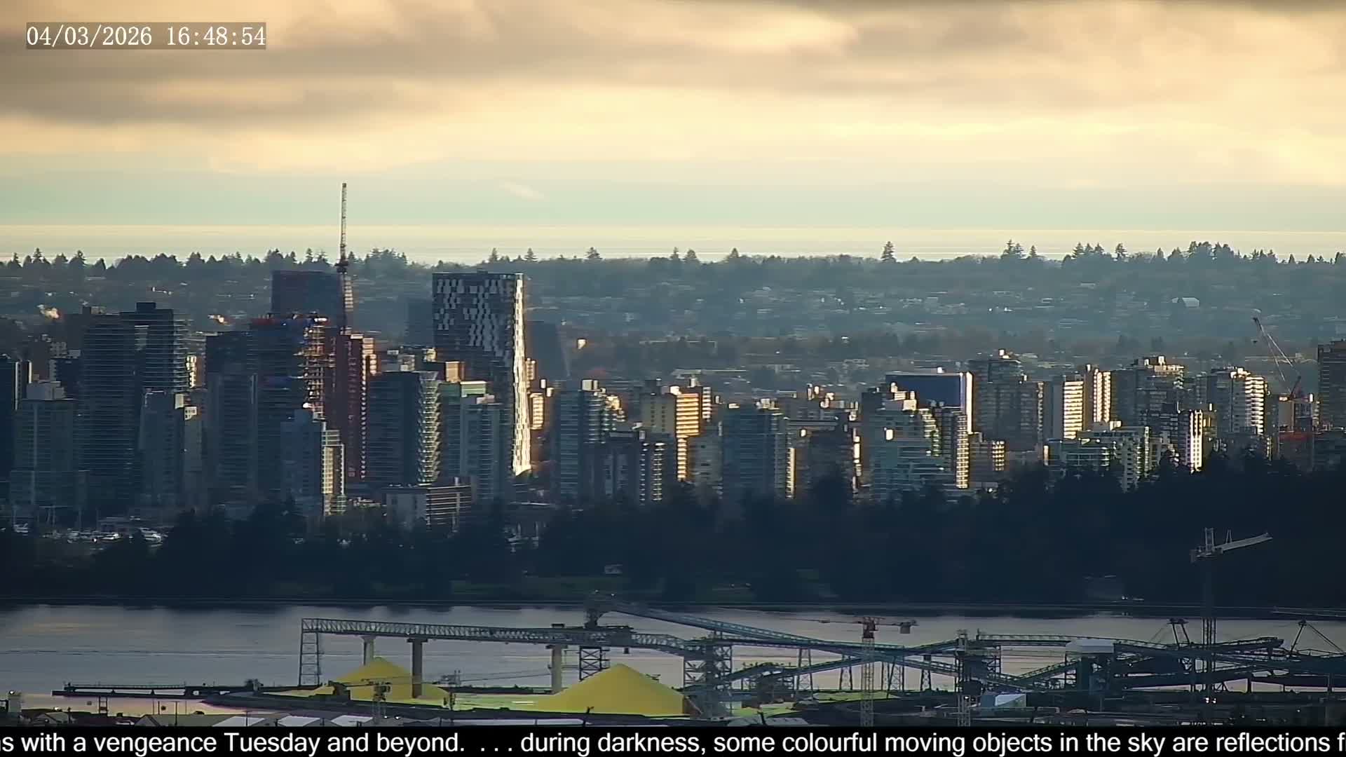 Vancouver City Skyline  & Cruise Ship Spotting Live Cam - Vancouver, Metro Vancouver, British Columbia, Canada