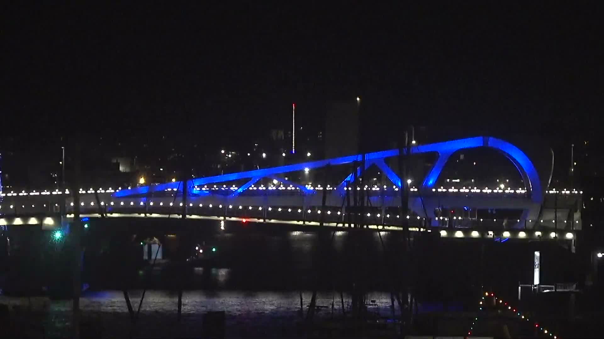 Victoria City Skyline & Victoria Harbour Live Cam - Victoria, Capital Regional District, British Columbia, Canada