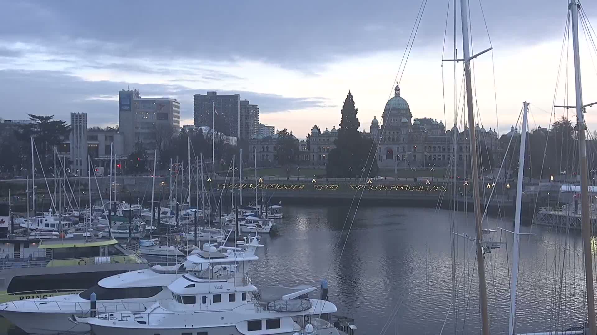 Victoria City Skyline & Victoria Harbour Live Cam - Victoria, Capital Regional District, British Columbia, Canada