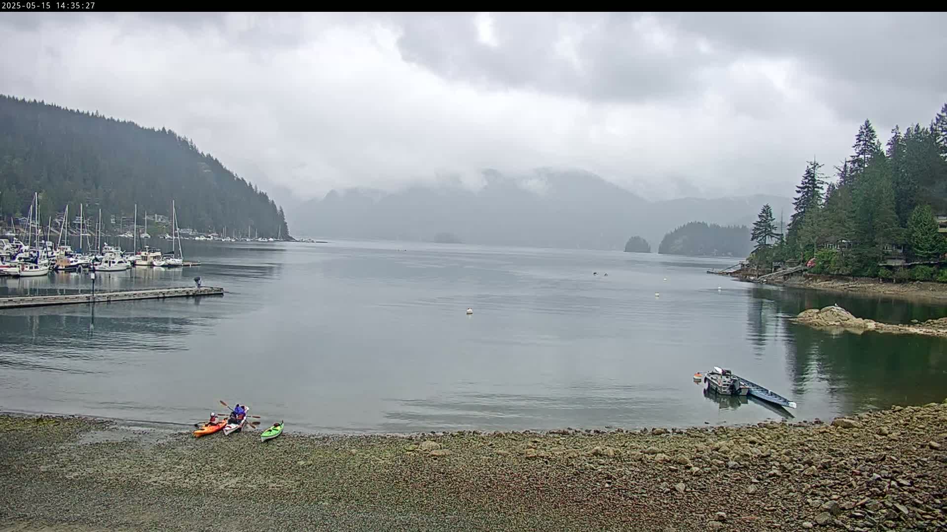 Vancouver Deep Cove Beach & Kayak Center Live Cam - Deep Cove, North Vancouver, Metro Vancouver, British Columbia, Canada
