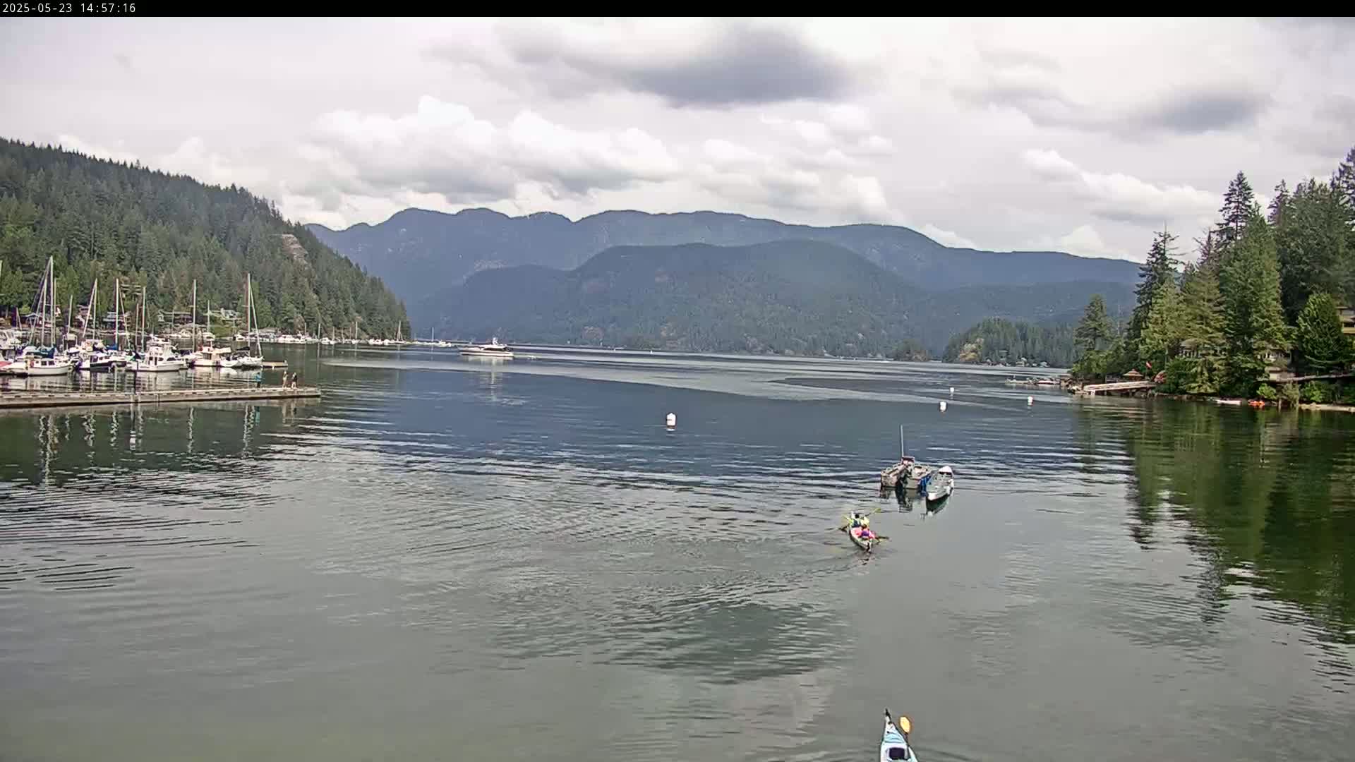 Vancouver Deep Cove Beach & Kayak Center Live Cam - Deep Cove, North Vancouver, Metro Vancouver, British Columbia, Canada