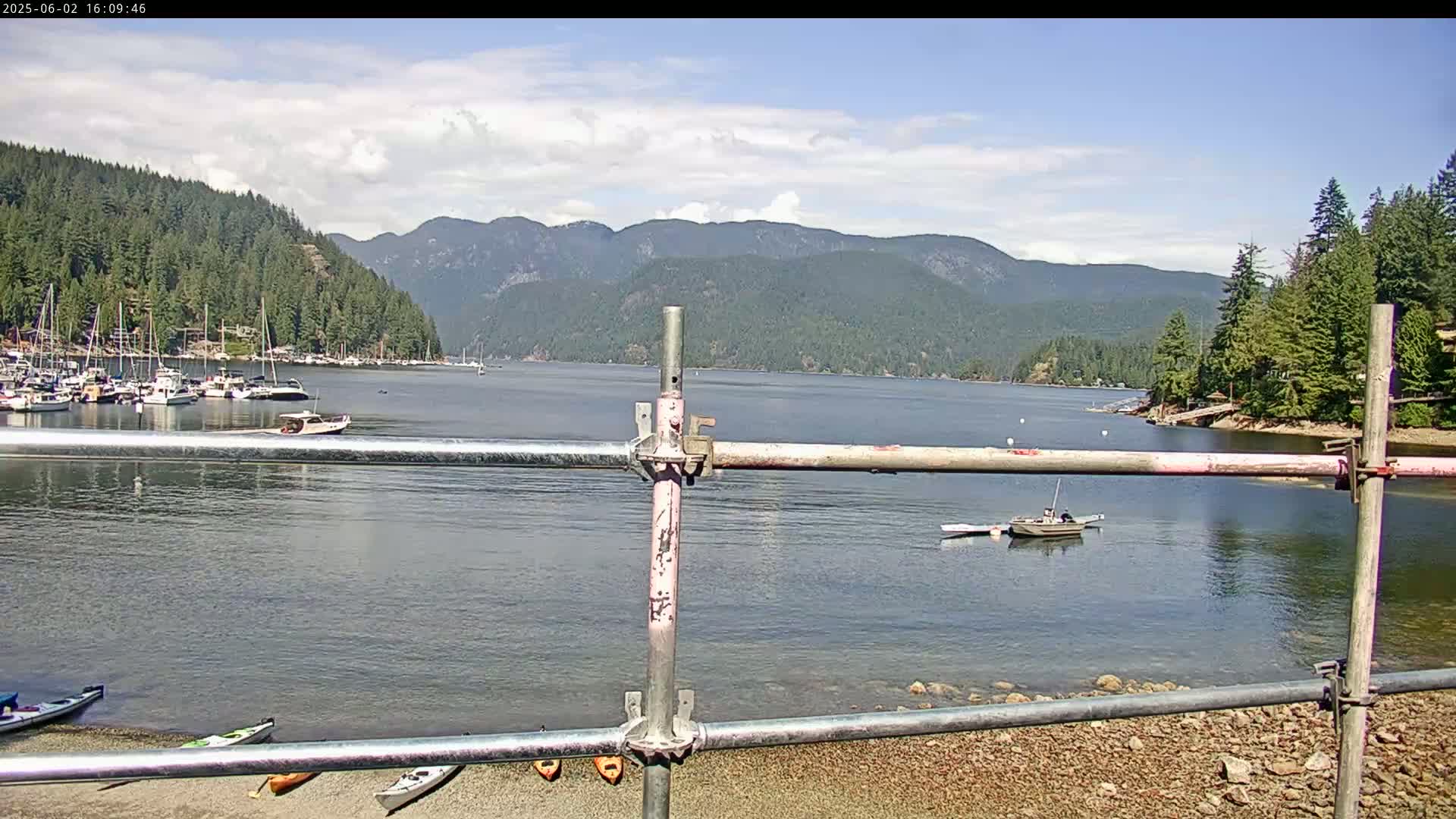 Vancouver Deep Cove Beach & Kayak Center Live Cam - Deep Cove, North Vancouver, Metro Vancouver, British Columbia, Canada