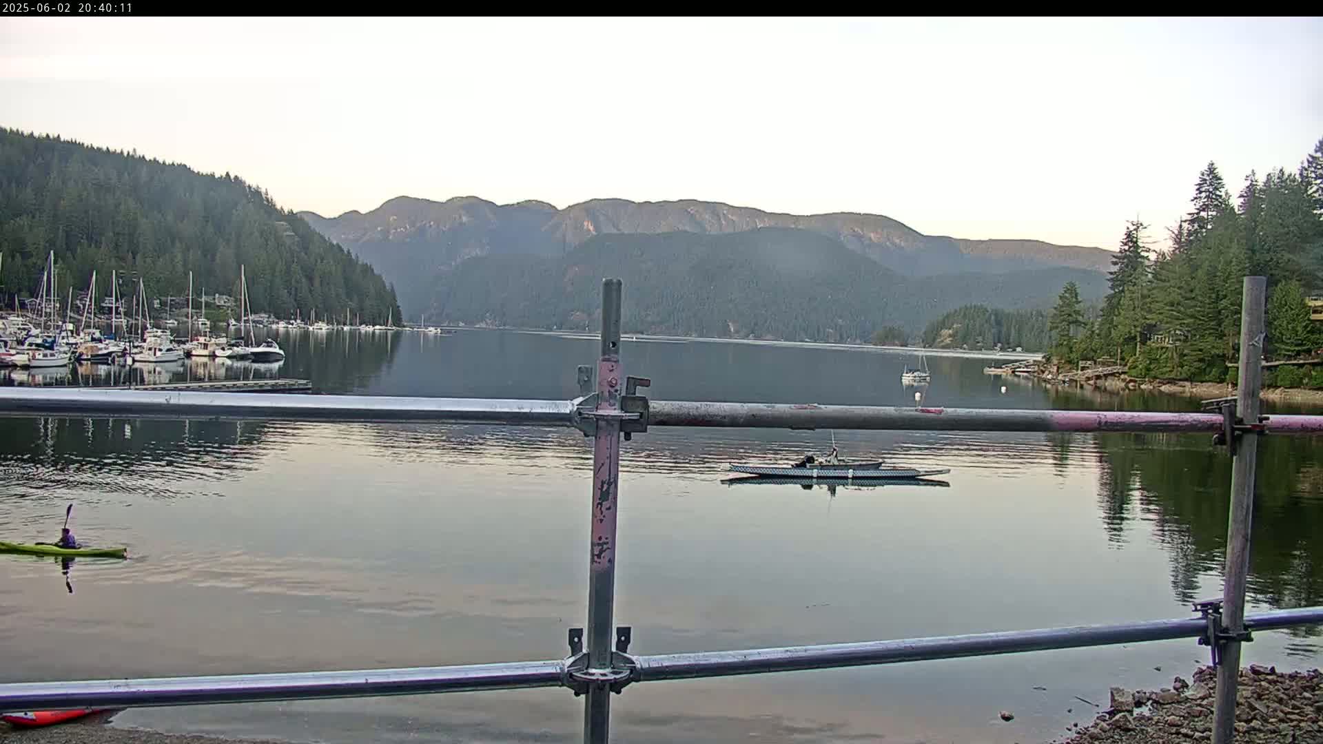 Vancouver Deep Cove Beach & Kayak Center Live Cam - Deep Cove, North Vancouver, Metro Vancouver, British Columbia, Canada