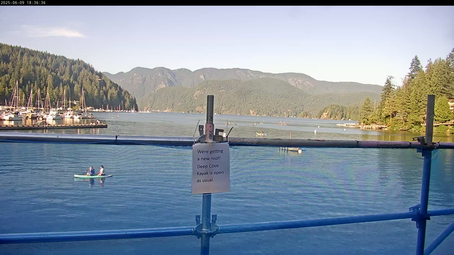 Vancouver Deep Cove Beach & Kayak Center Live Cam - Deep Cove, North Vancouver, Metro Vancouver, British Columbia, Canada