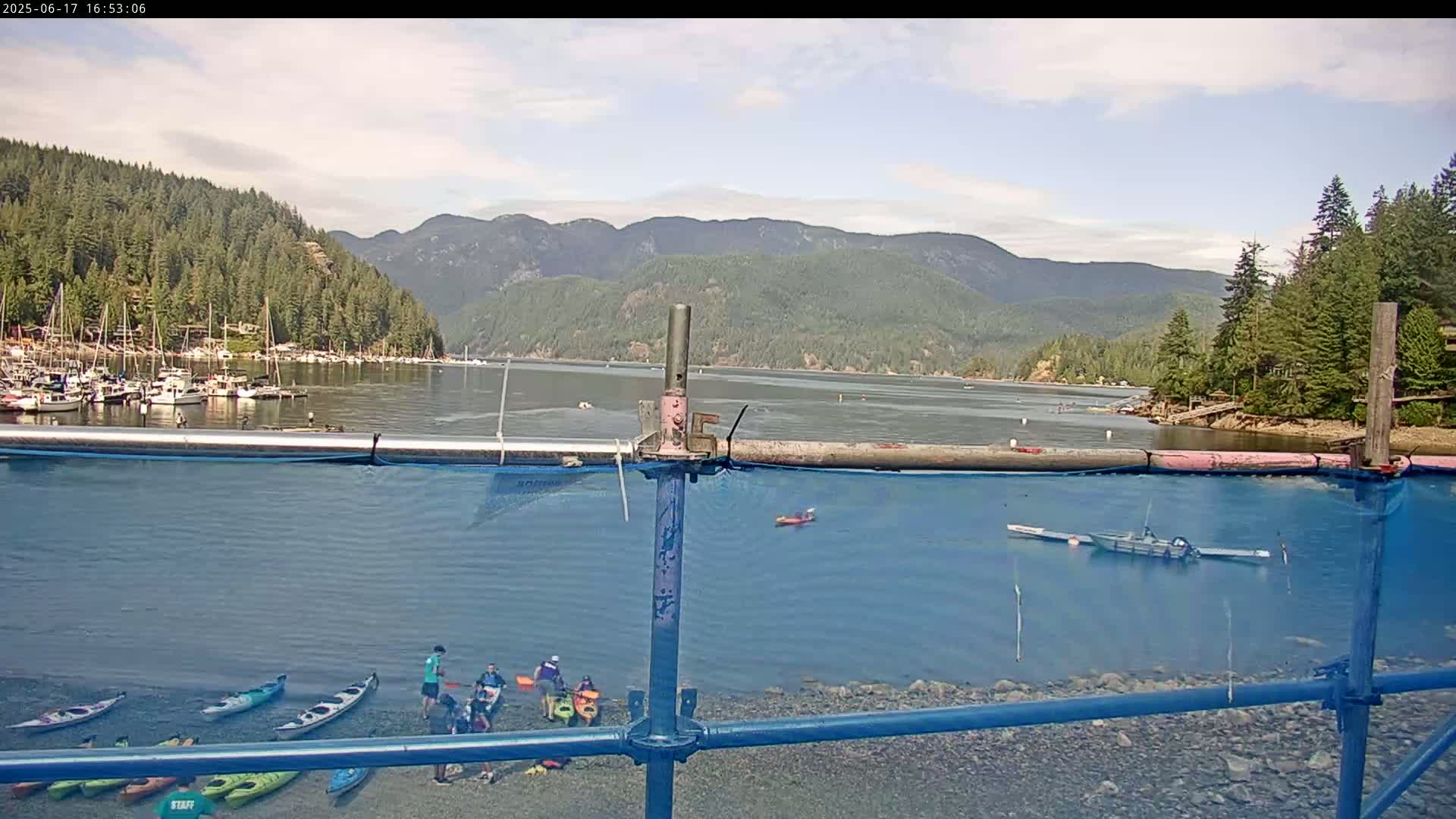 Vancouver Deep Cove Beach & Kayak Center Live Cam - Deep Cove, North Vancouver, Metro Vancouver, British Columbia, Canada