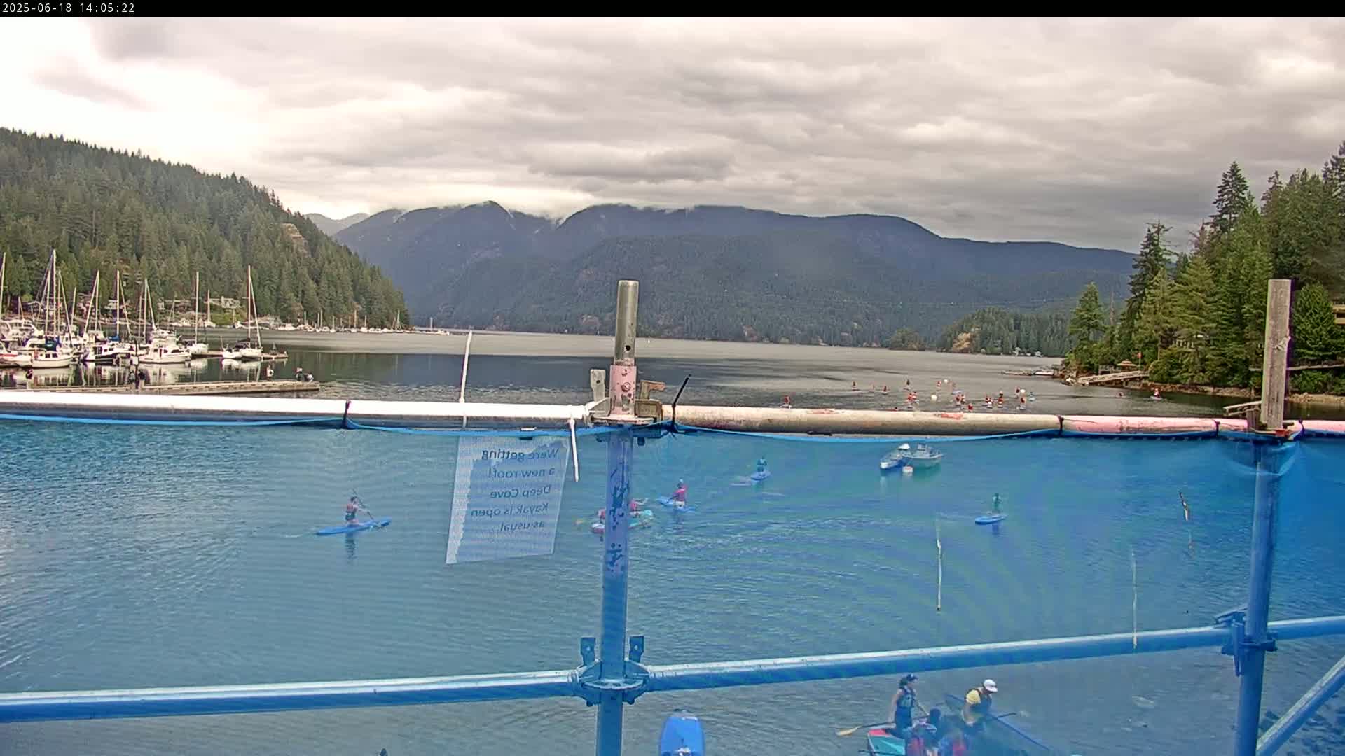 Vancouver Deep Cove Beach & Kayak Center Live Cam - Deep Cove, North Vancouver, Metro Vancouver, British Columbia, Canada