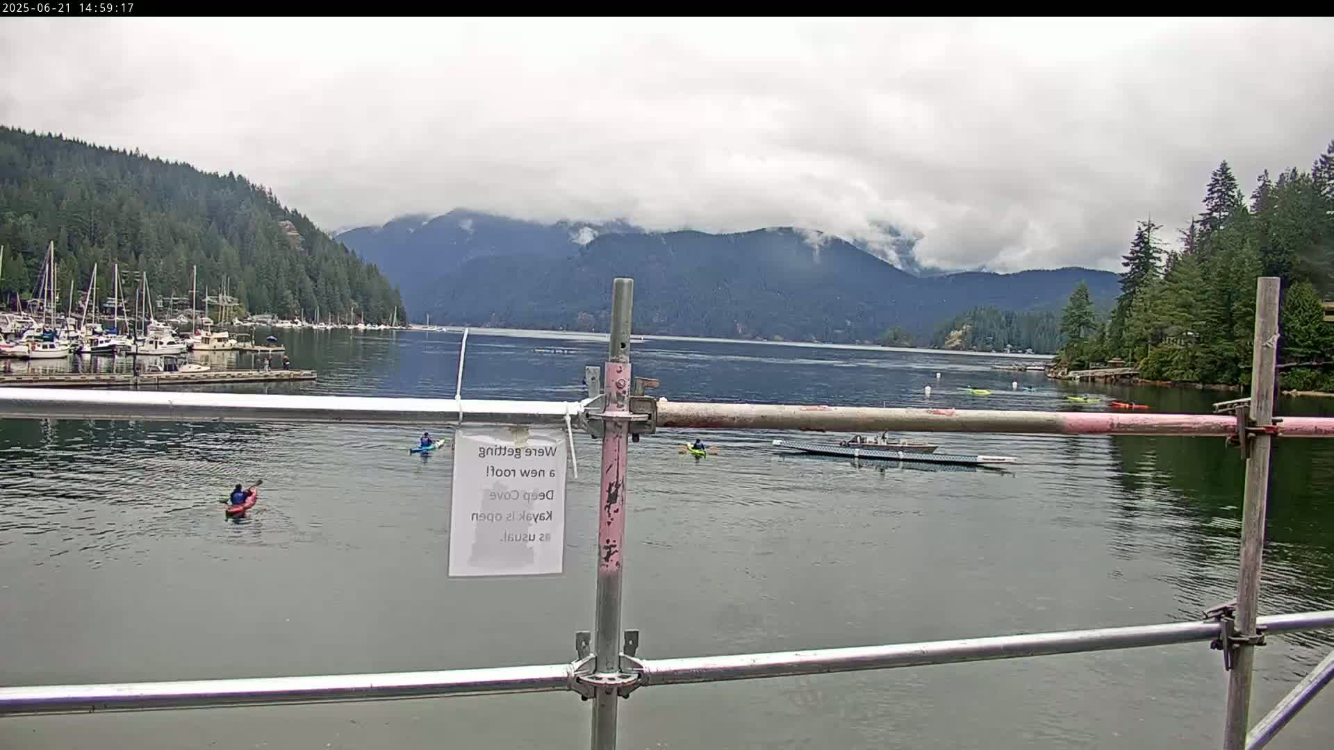 Vancouver Deep Cove Beach & Kayak Center Live Cam - Deep Cove, North Vancouver, Metro Vancouver, British Columbia, Canada