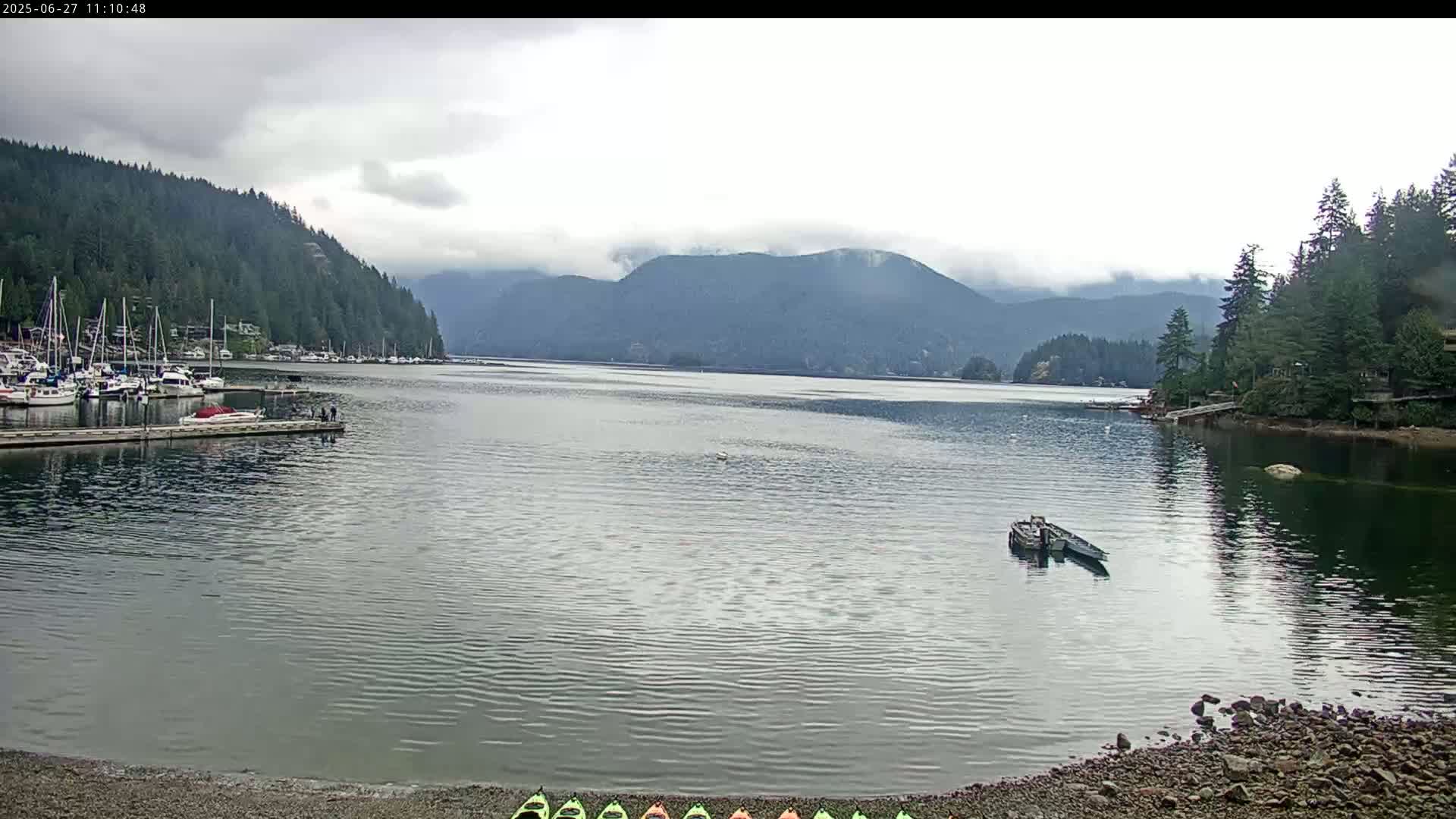 Vancouver Deep Cove Beach & Kayak Center Live Cam - Deep Cove, North Vancouver, Metro Vancouver, British Columbia, Canada
