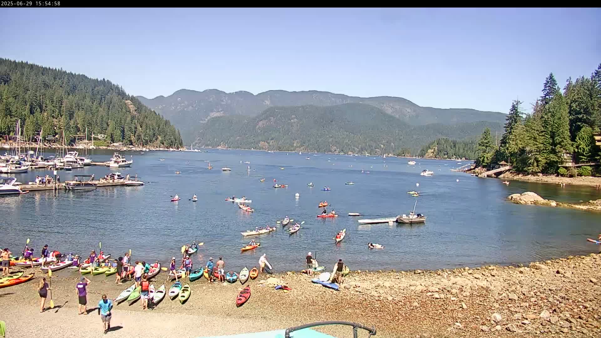 Vancouver Deep Cove Beach & Kayak Center Live Cam - Deep Cove, North Vancouver, Metro Vancouver, British Columbia, Canada