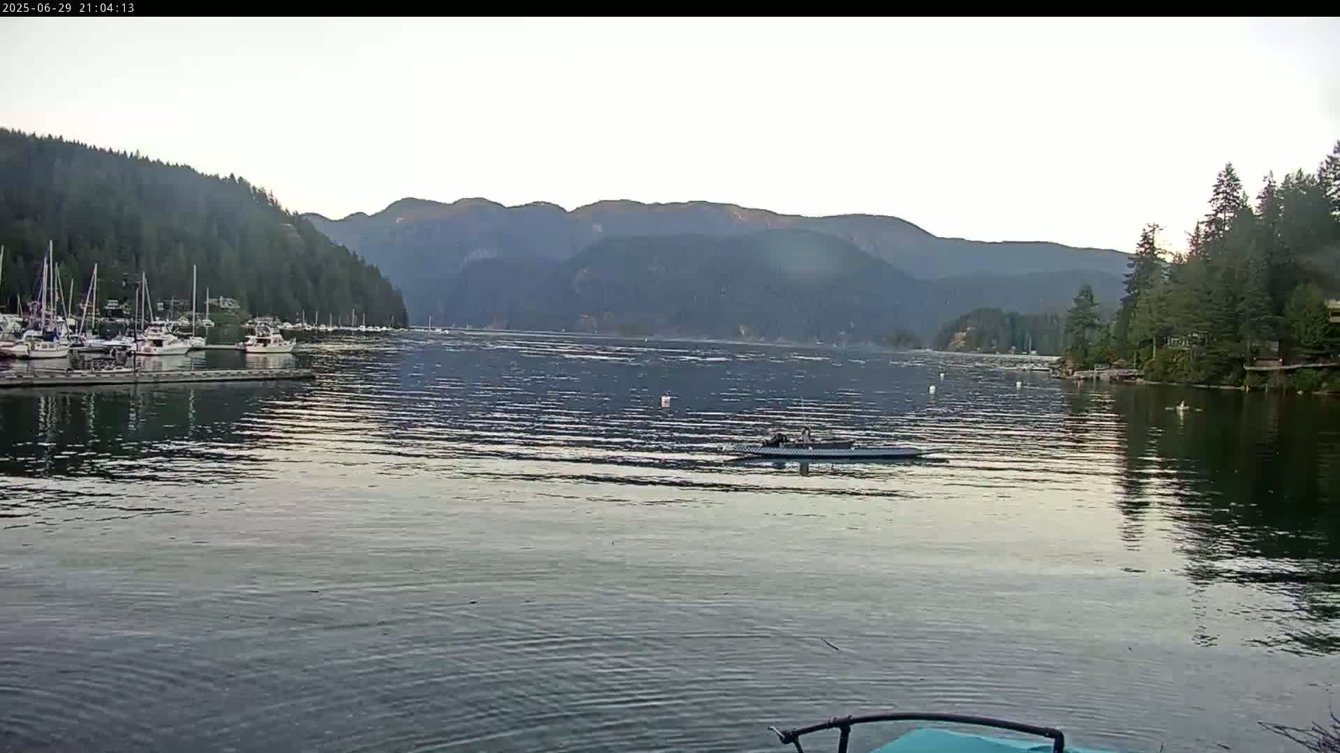 Vancouver Deep Cove Beach & Kayak Center Live Cam - Deep Cove, North Vancouver, Metro Vancouver, British Columbia, Canada