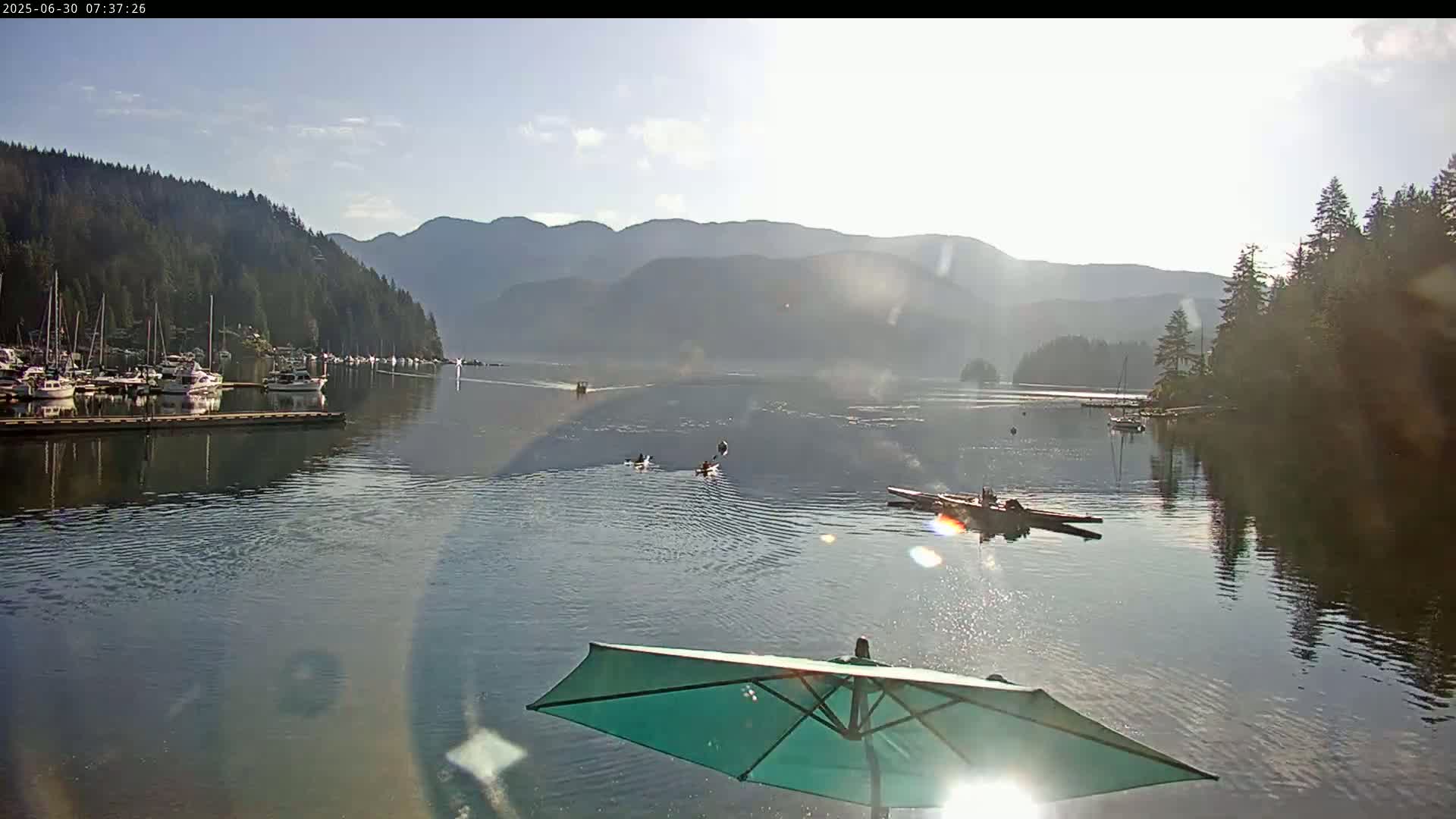Vancouver Deep Cove Beach & Kayak Center Live Cam - Deep Cove, North Vancouver, Metro Vancouver, British Columbia, Canada