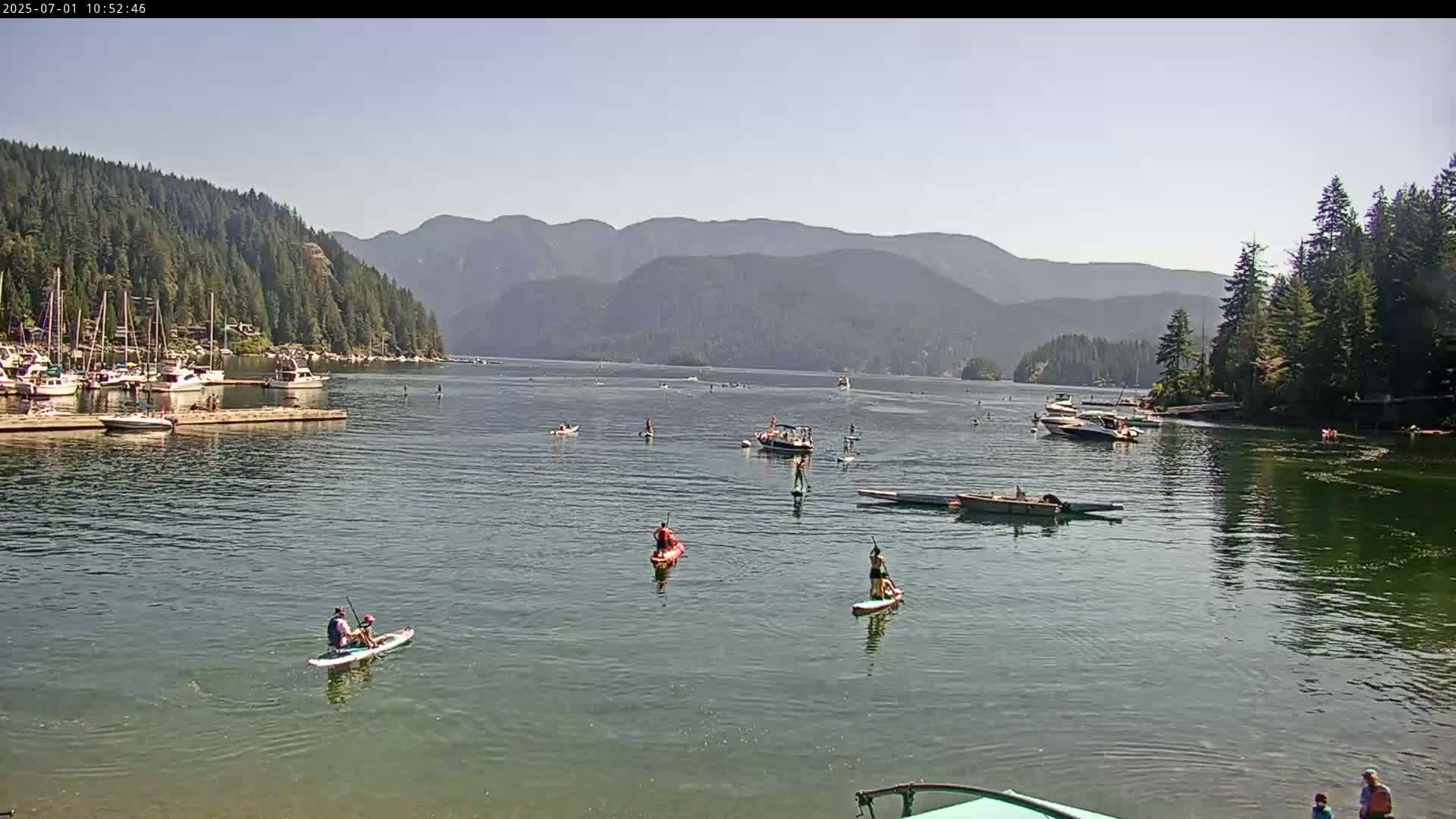 Vancouver Deep Cove Beach & Kayak Center Live Cam - Deep Cove, North Vancouver, Metro Vancouver, British Columbia, Canada