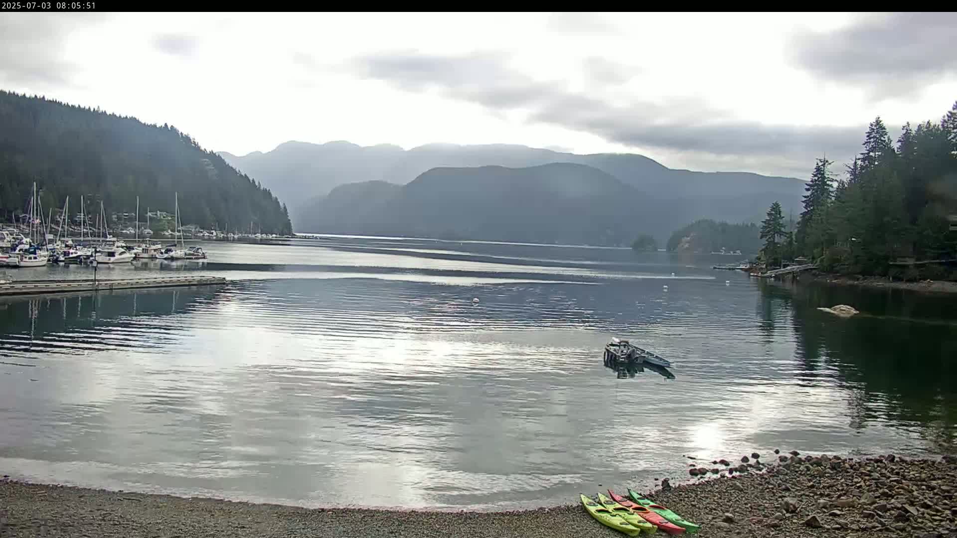 Vancouver Deep Cove Beach & Kayak Center Live Cam - Deep Cove, North Vancouver, Metro Vancouver, British Columbia, Canada