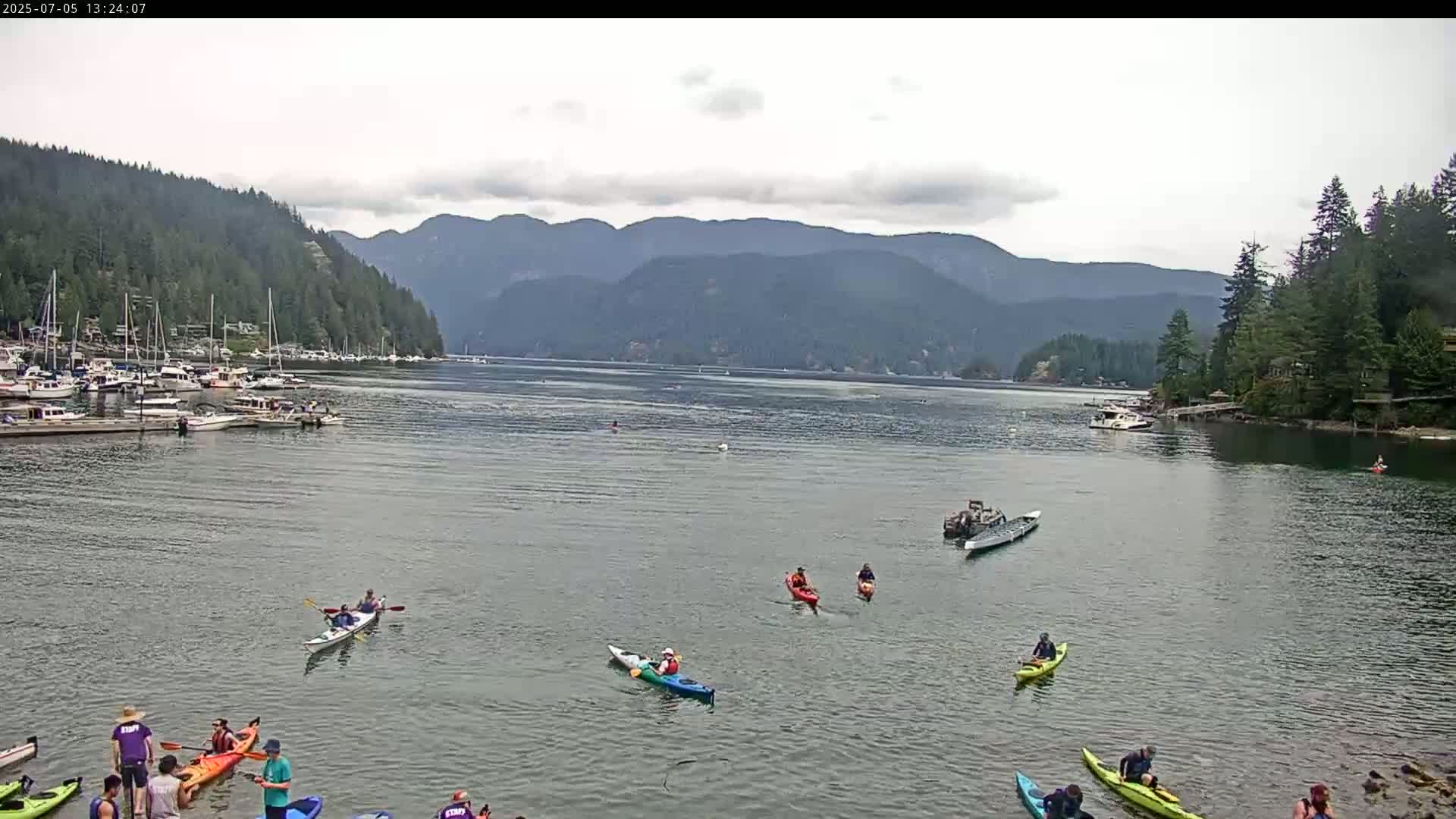 Vancouver Deep Cove Beach & Kayak Center Live Cam - Deep Cove, North Vancouver, Metro Vancouver, British Columbia, Canada