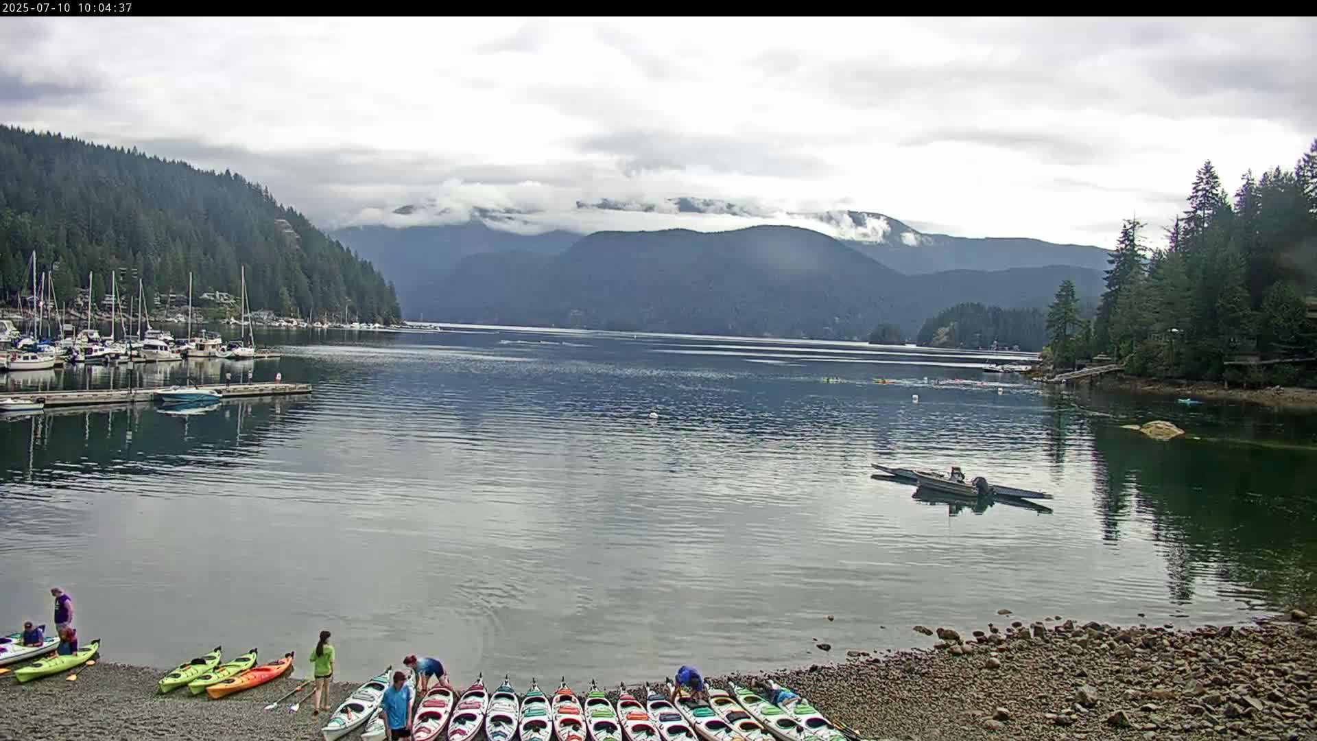 Vancouver Deep Cove Beach & Kayak Center Live Cam - Deep Cove, North Vancouver, Metro Vancouver, British Columbia, Canada