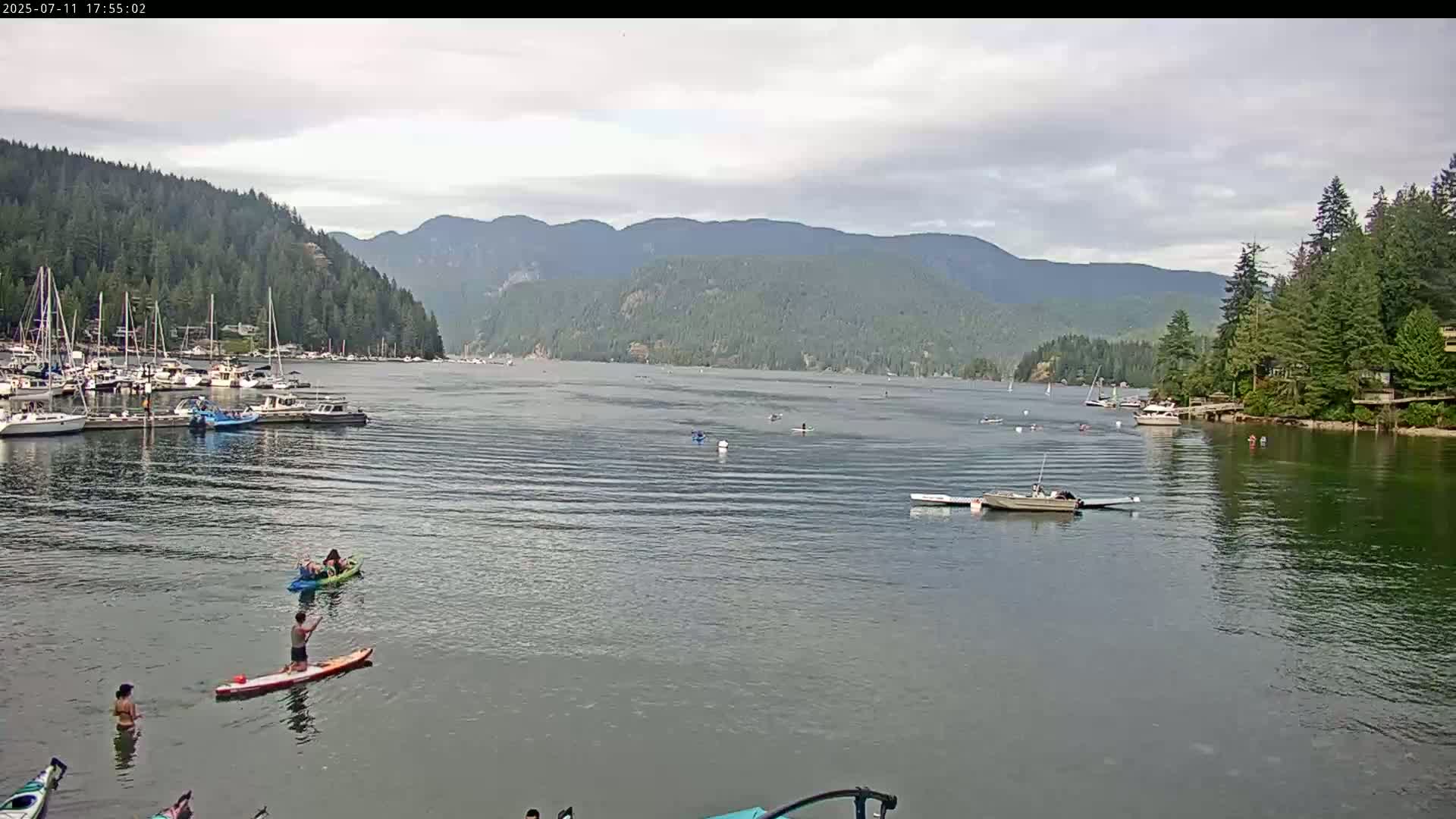 Vancouver Deep Cove Beach & Kayak Center Live Cam - Deep Cove, North Vancouver, Metro Vancouver, British Columbia, Canada