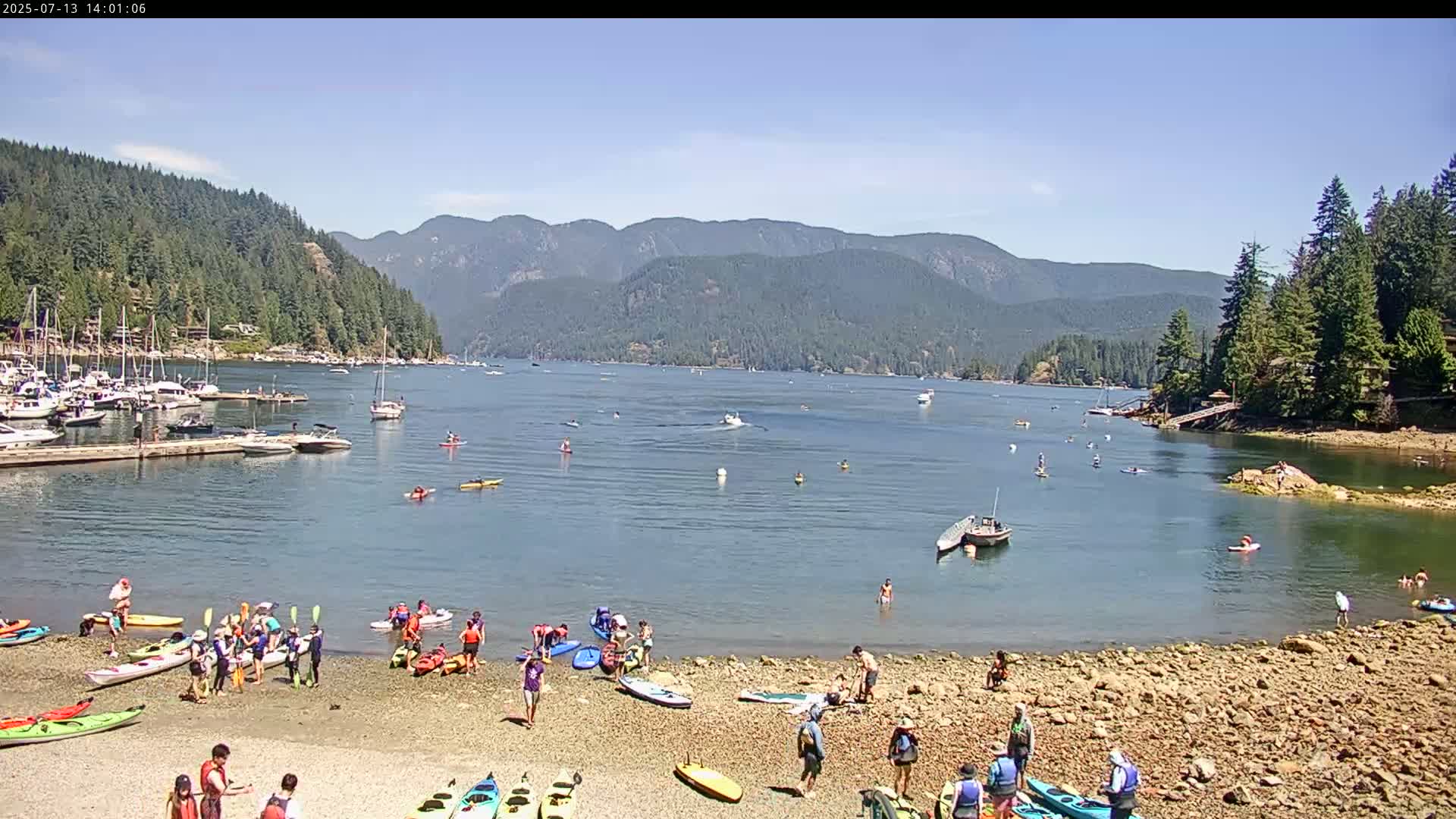 Vancouver Deep Cove Beach & Kayak Center Live Cam - Deep Cove, North Vancouver, Metro Vancouver, British Columbia, Canada