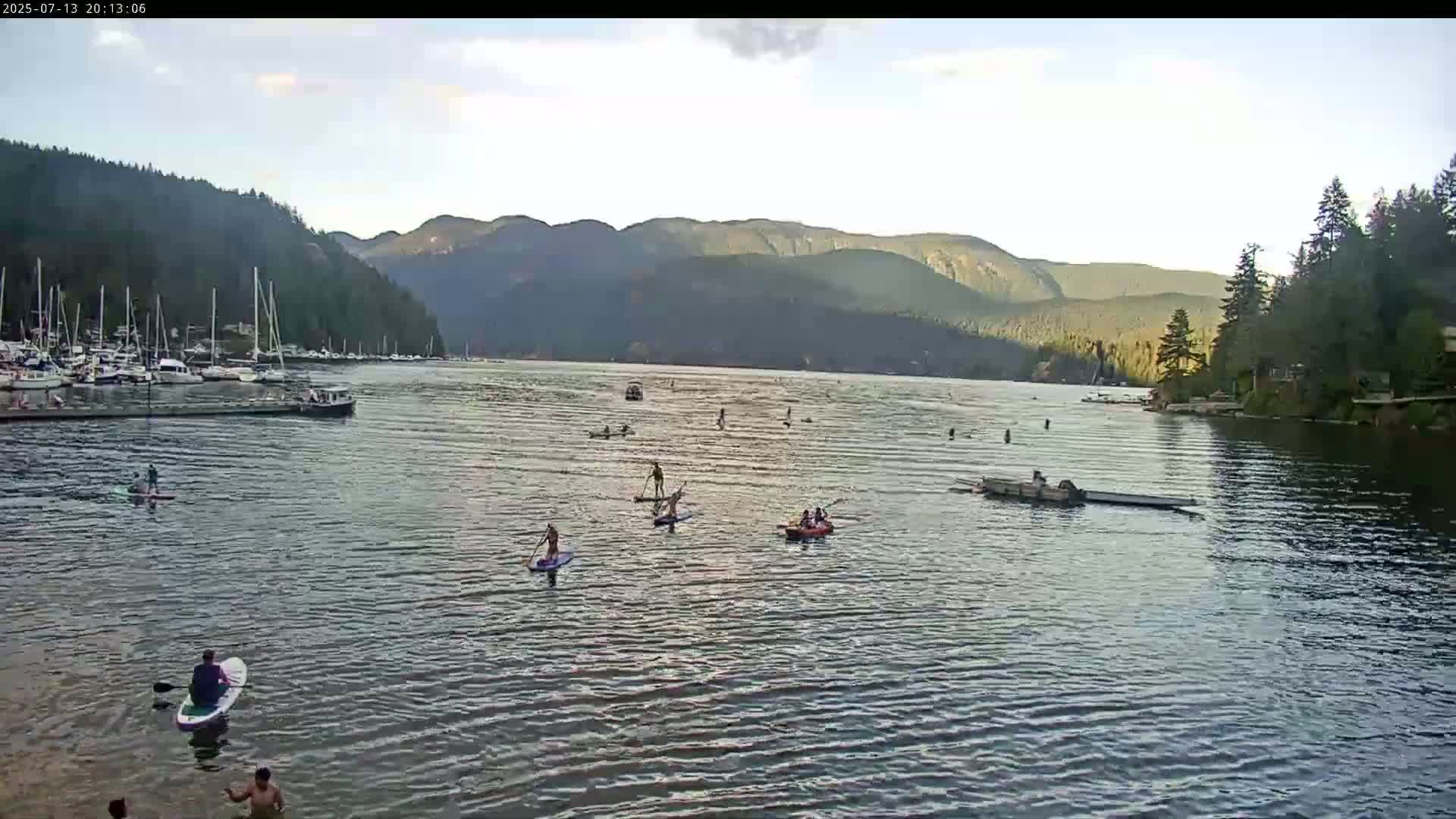Vancouver Deep Cove Beach & Kayak Center Live Cam - Deep Cove, North Vancouver, Metro Vancouver, British Columbia, Canada