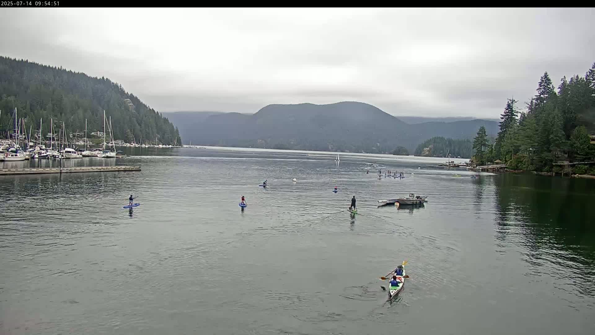 Vancouver Deep Cove Beach & Kayak Center Live Cam - Deep Cove, North Vancouver, Metro Vancouver, British Columbia, Canada