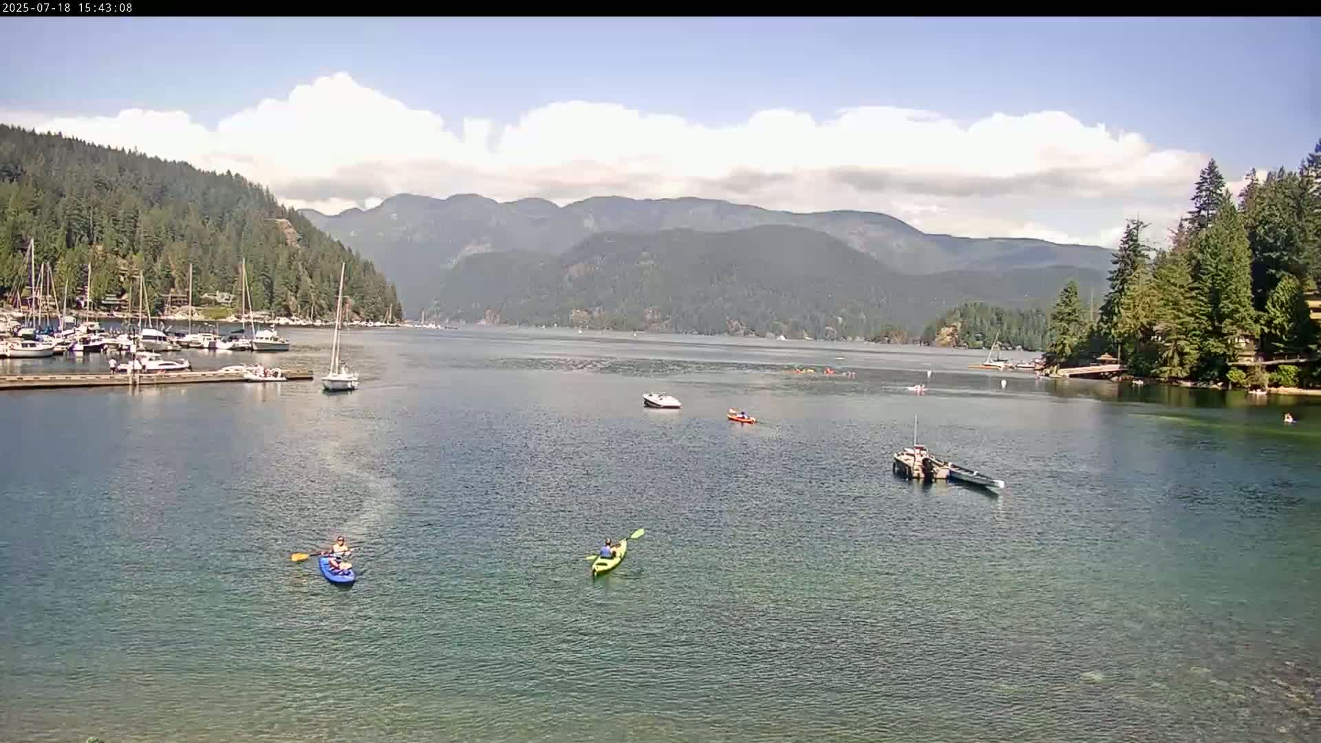 Vancouver Deep Cove Beach & Kayak Center Live Cam - Deep Cove, North Vancouver, Metro Vancouver, British Columbia, Canada