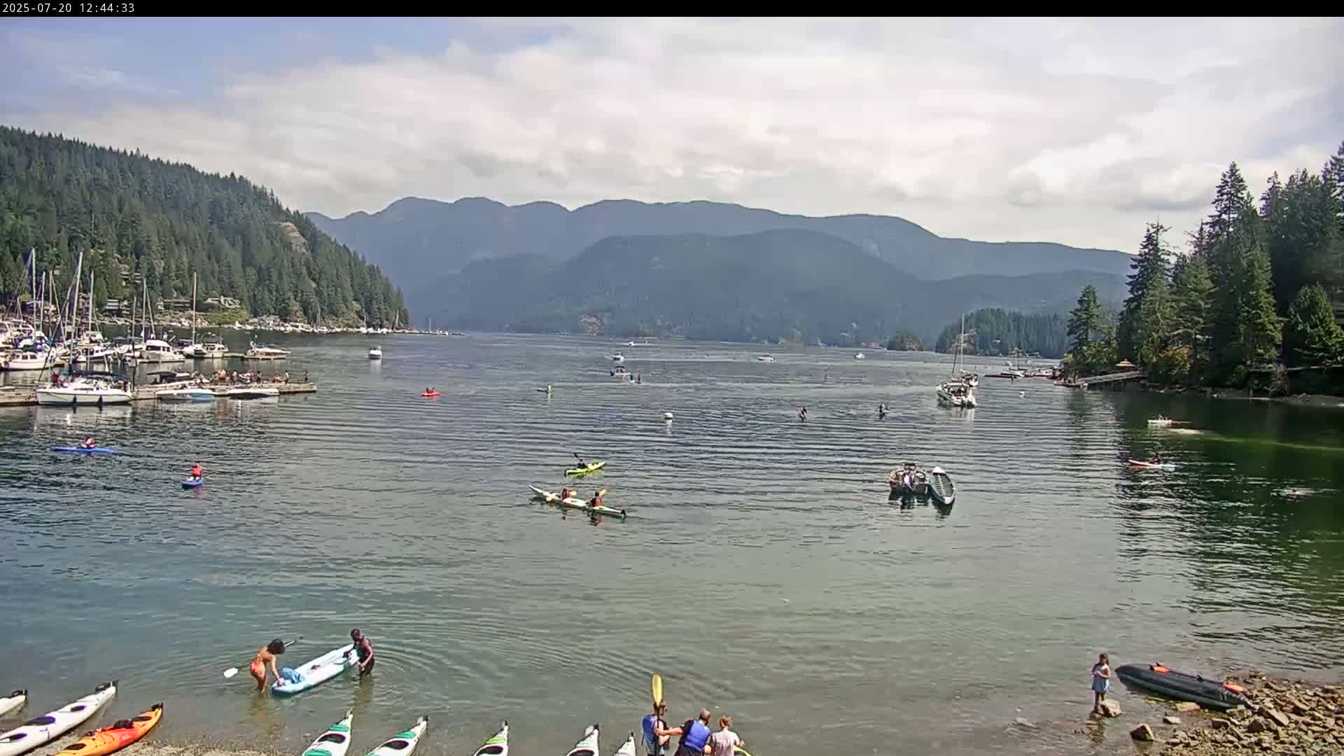 Vancouver Deep Cove Beach & Kayak Center Live Cam - Deep Cove, North Vancouver, Metro Vancouver, British Columbia, Canada