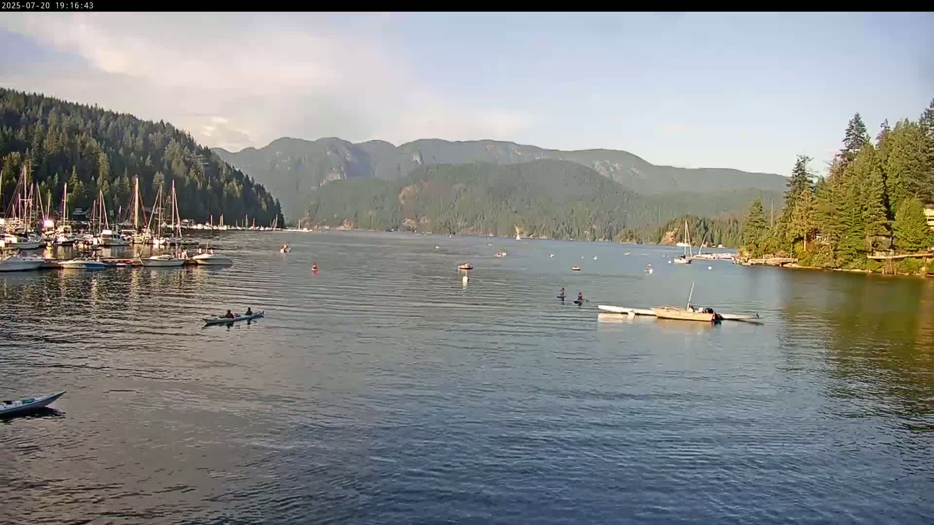 Vancouver Deep Cove Beach & Kayak Center Live Cam - Deep Cove, North Vancouver, Metro Vancouver, British Columbia, Canada