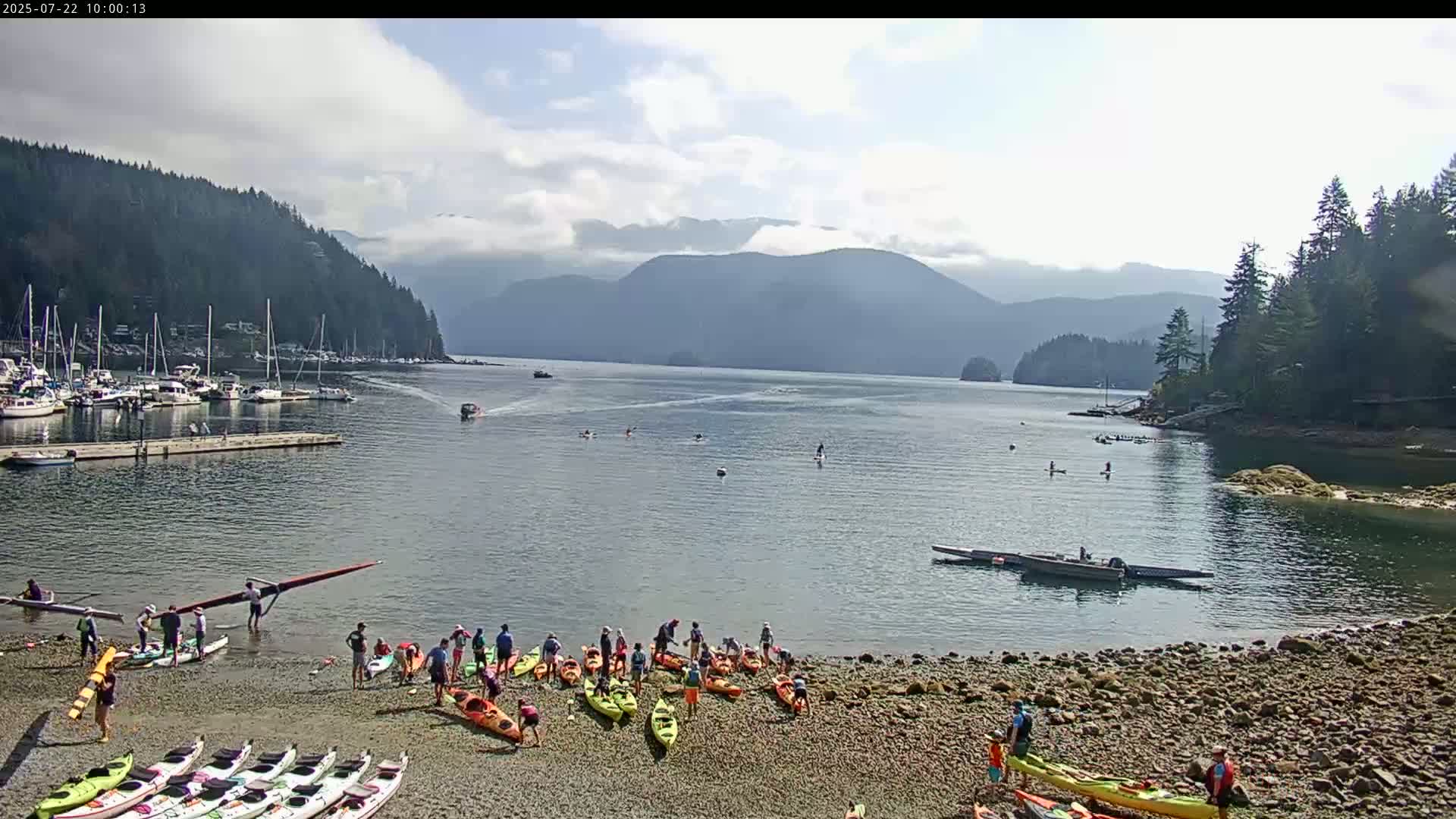 Vancouver Deep Cove Beach & Kayak Center Live Cam - Deep Cove, North Vancouver, Metro Vancouver, British Columbia, Canada