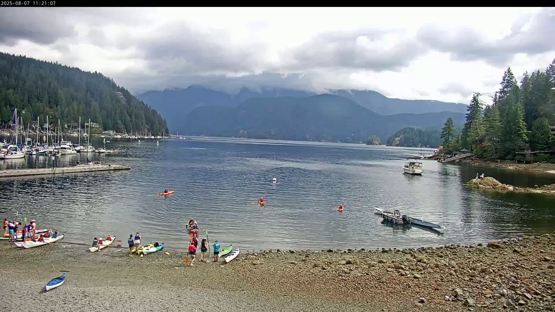 Vancouver Deep Cove Beach & Kayak Center Live Cam - Deep Cove, North Vancouver, Metro Vancouver, British Columbia, Canada
