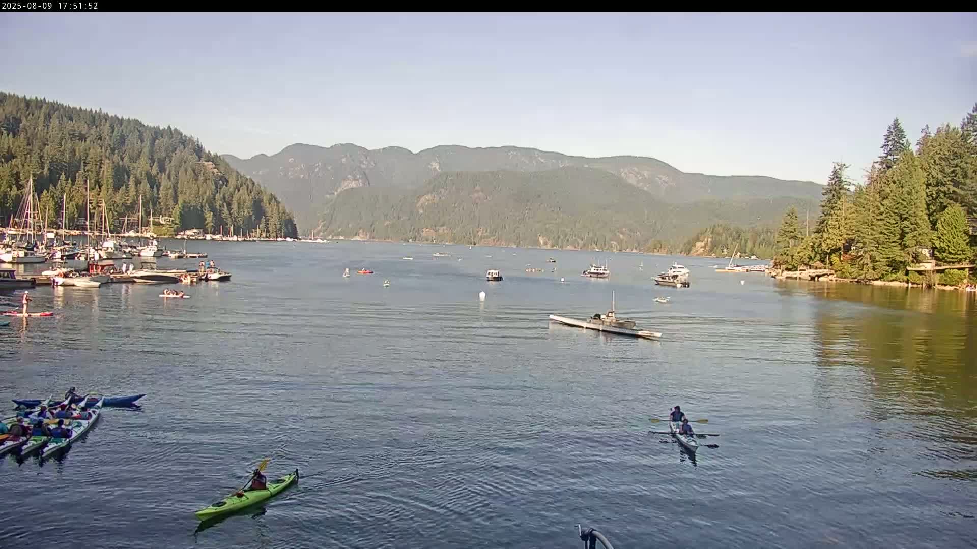 Vancouver Deep Cove Beach & Kayak Center Live Cam - Deep Cove, North Vancouver, Metro Vancouver, British Columbia, Canada