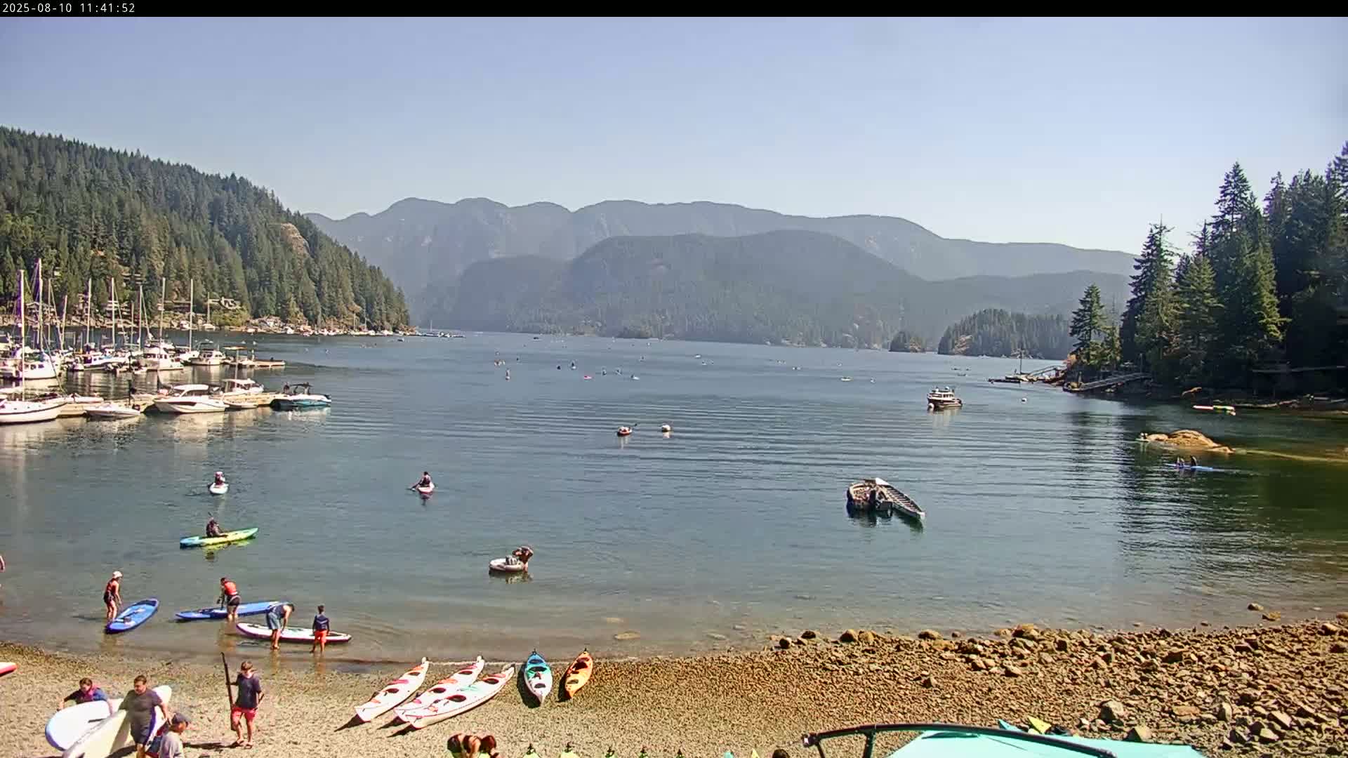 Vancouver Deep Cove Beach & Kayak Center Live Cam - Deep Cove, North Vancouver, Metro Vancouver, British Columbia, Canada