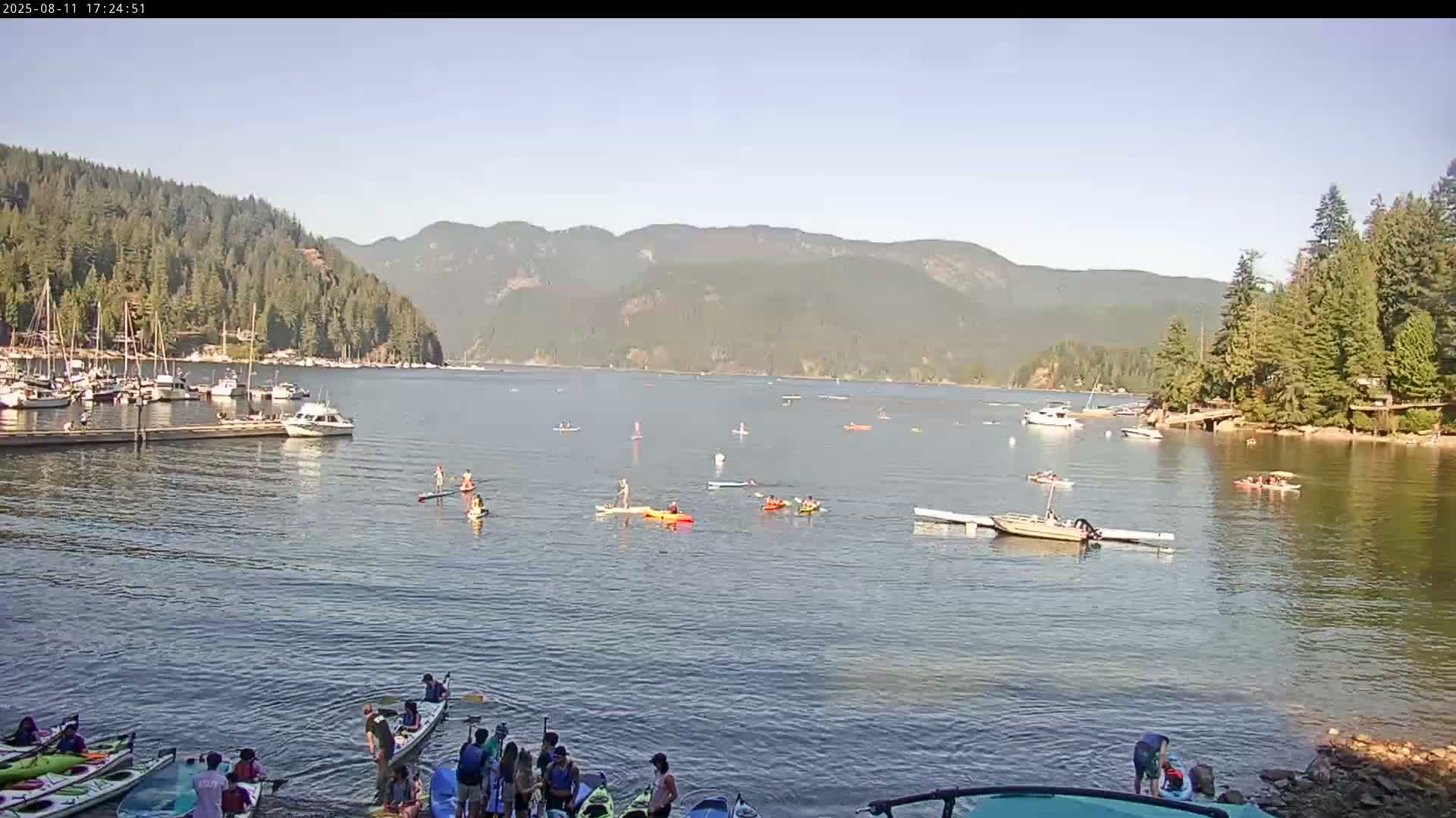 Vancouver Deep Cove Beach & Kayak Center Live Cam - Deep Cove, North Vancouver, Metro Vancouver, British Columbia, Canada