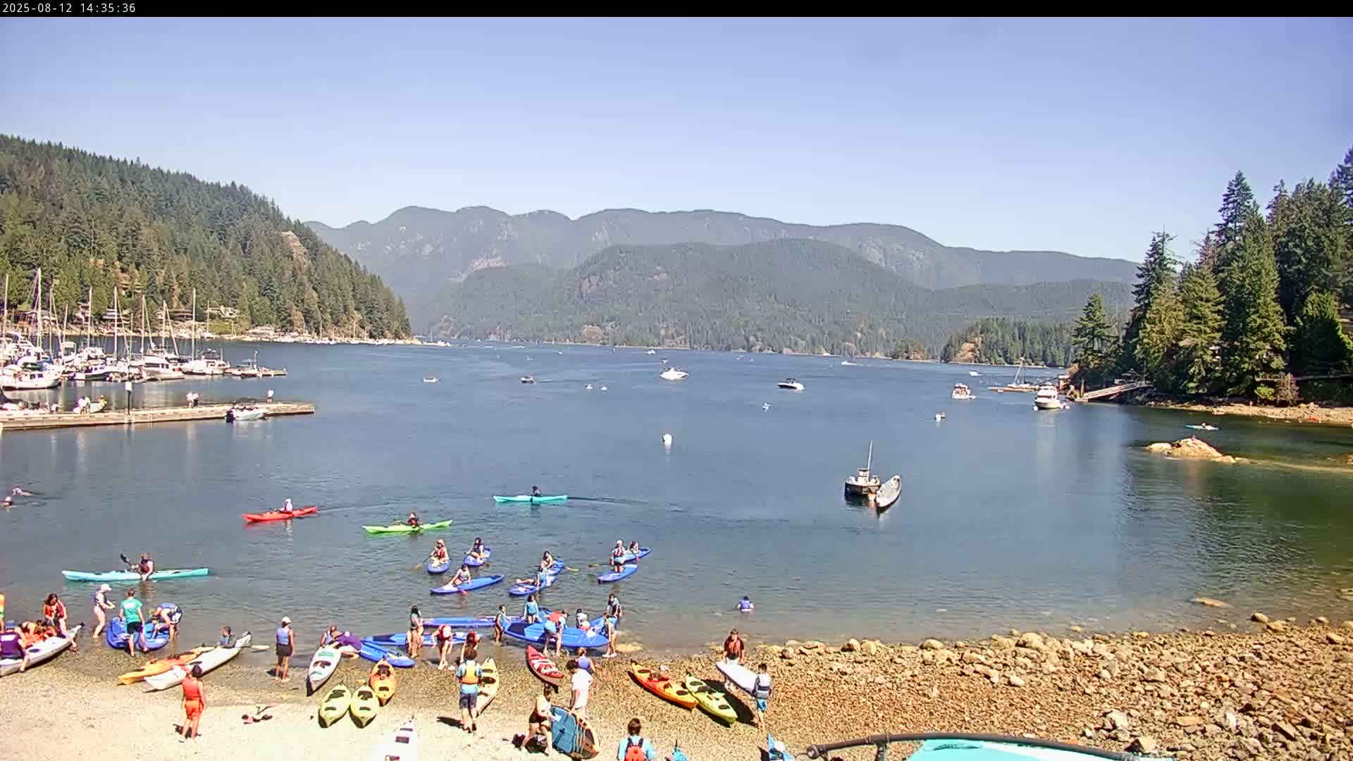 Vancouver Deep Cove Beach & Kayak Center Live Cam - Deep Cove, North Vancouver, Metro Vancouver, British Columbia, Canada