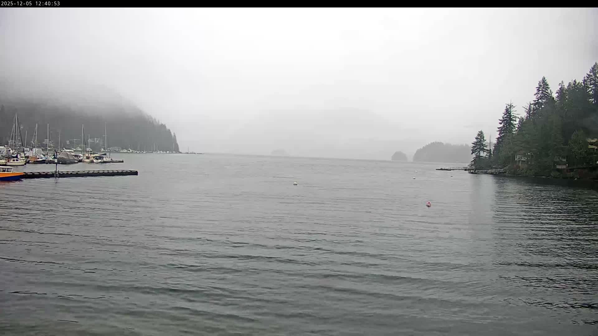 Vancouver Deep Cove Beach & Kayak Center Live Cam - Deep Cove, North Vancouver, Metro Vancouver, British Columbia, Canada