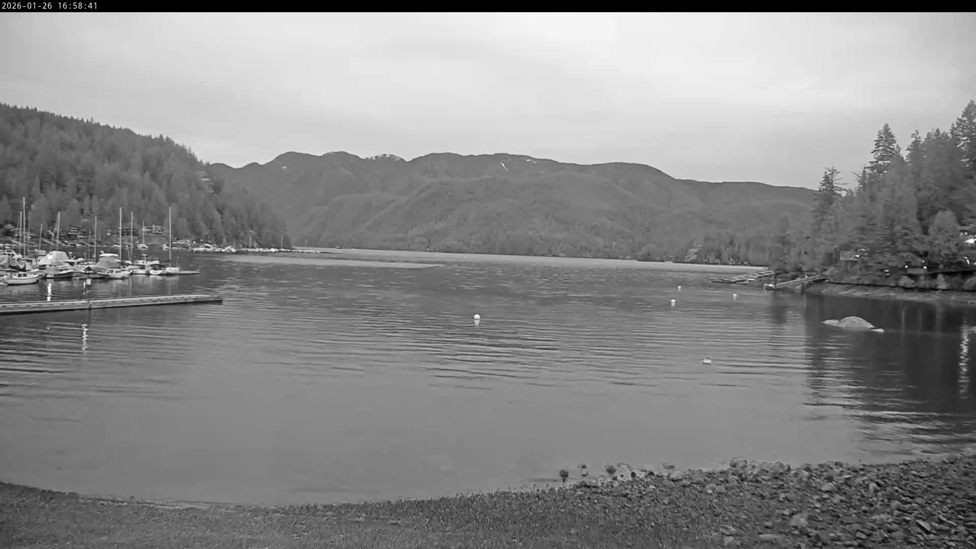 Vancouver Deep Cove Beach & Kayak Center Live Cam - Deep Cove, North Vancouver, Metro Vancouver, British Columbia, Canada