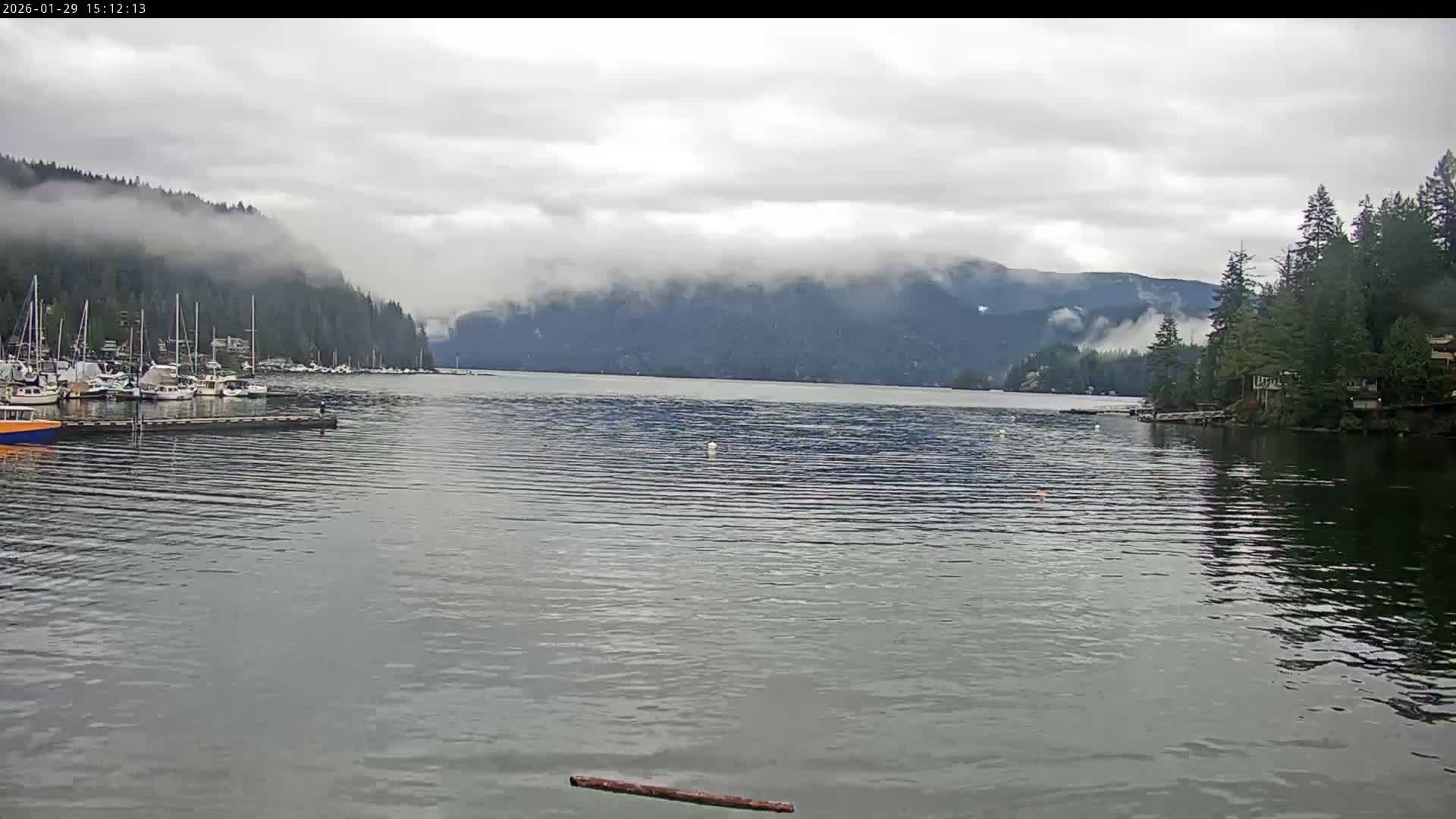 Vancouver Deep Cove Beach & Kayak Center Live Cam - Deep Cove, North Vancouver, Metro Vancouver, British Columbia, Canada