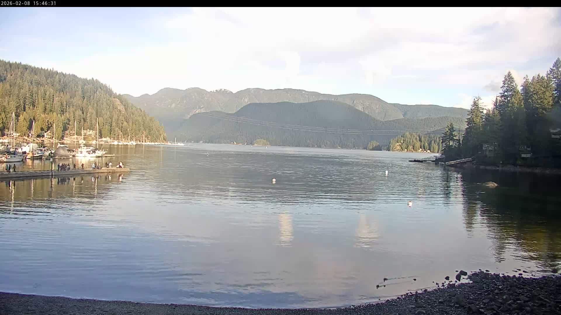 Vancouver Deep Cove Beach & Kayak Center Live Cam - Deep Cove, North Vancouver, Metro Vancouver, British Columbia, Canada