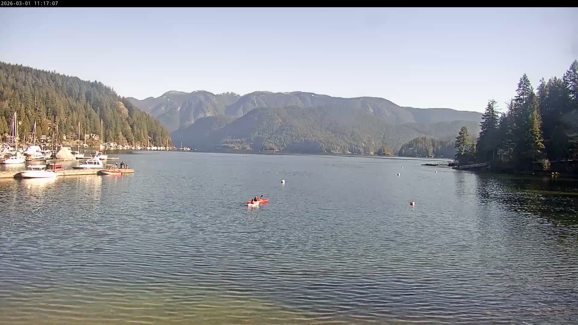 Vancouver Deep Cove Beach & Kayak Center Live Cam - Deep Cove, North Vancouver, Metro Vancouver, British Columbia, Canada