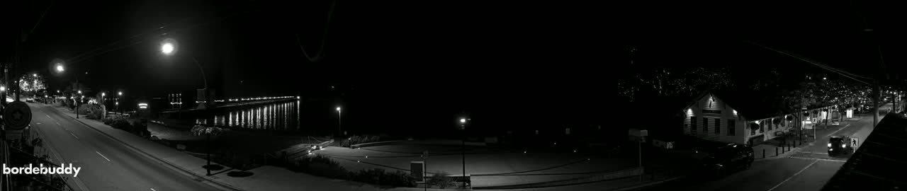 White Rock City Coast & Semiahmoo Bay , USA Mainland View  Live Cam - White Rock, Metro Vancouver, British Columbia, Canada