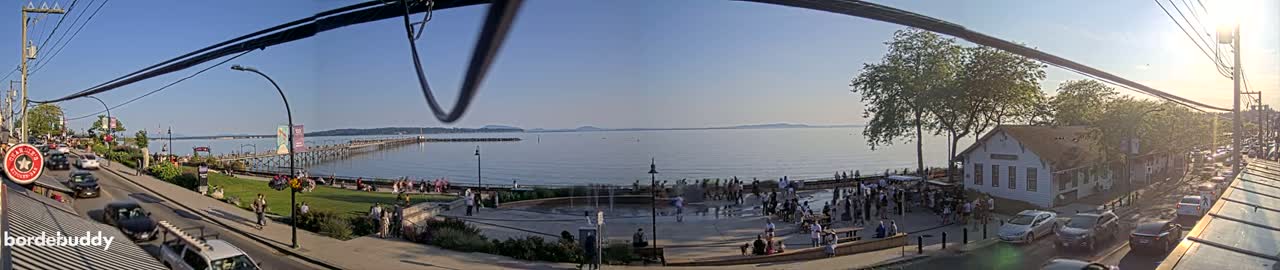 White Rock City Coast & Semiahmoo Bay , USA Mainland View  Live Cam - White Rock, Metro Vancouver, British Columbia, Canada