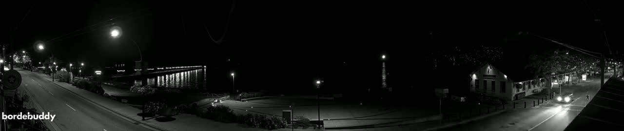 White Rock City Coast & Semiahmoo Bay , USA Mainland View  Live Cam - White Rock, Metro Vancouver, British Columbia, Canada