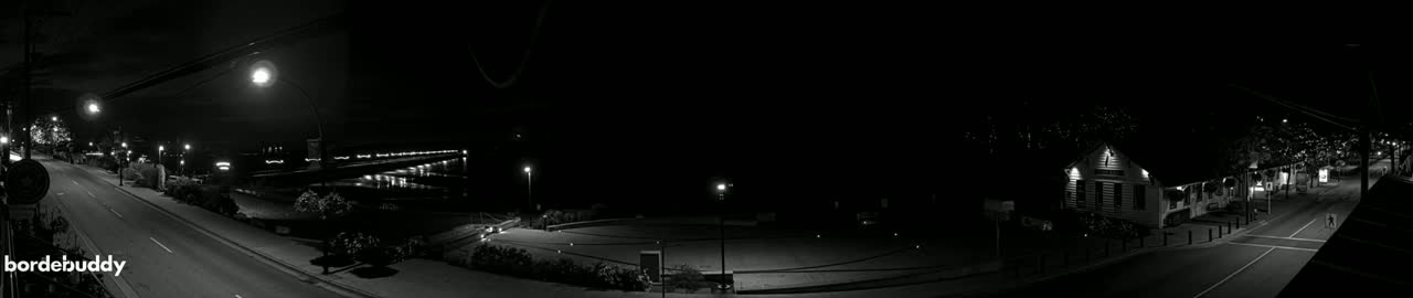 White Rock City Coast & Semiahmoo Bay , USA Mainland View  Live Cam - White Rock, Metro Vancouver, British Columbia, Canada