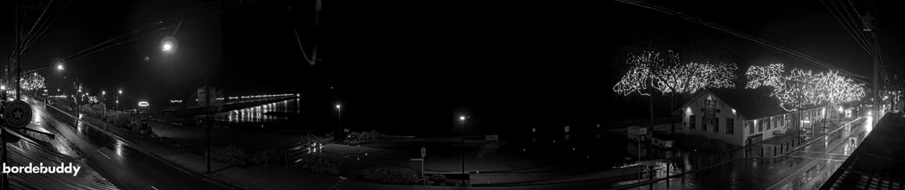 White Rock City Coast & Semiahmoo Bay , USA Mainland View  Live Cam - White Rock, Metro Vancouver, British Columbia, Canada