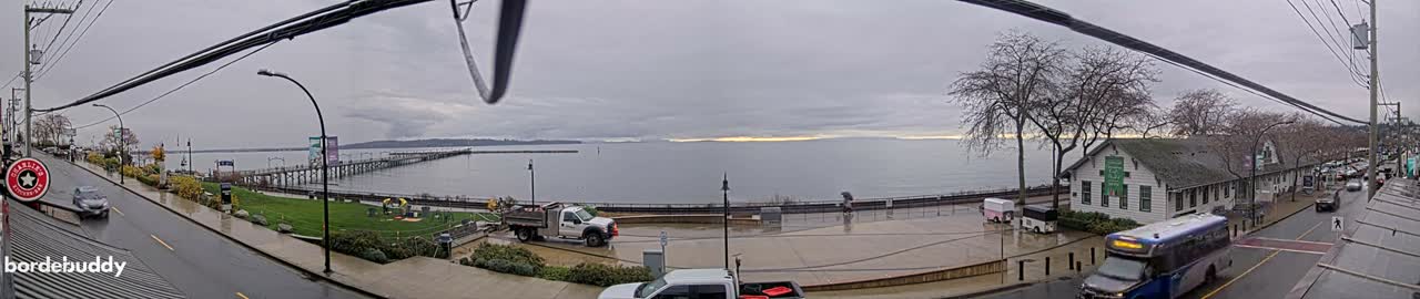 White Rock City Coast & Semiahmoo Bay , USA Mainland View  Live Cam - White Rock, Metro Vancouver, British Columbia, Canada