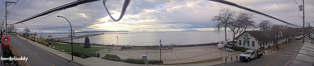 White Rock City Coast & Semiahmoo Bay , USA Mainland View  Live Cam - White Rock, Metro Vancouver, British Columbia, Canada