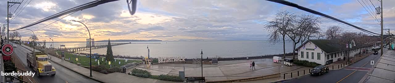 White Rock City Coast & Semiahmoo Bay , USA Mainland View  Live Cam - White Rock, Metro Vancouver, British Columbia, Canada