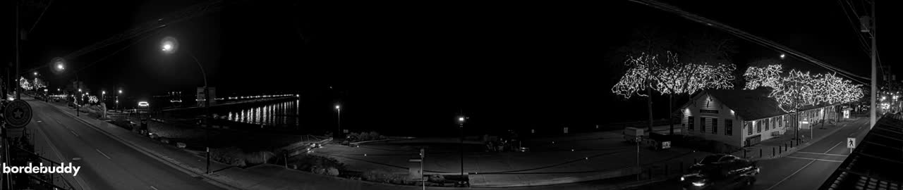 White Rock City Coast & Semiahmoo Bay , USA Mainland View  Live Cam - White Rock, Metro Vancouver, British Columbia, Canada