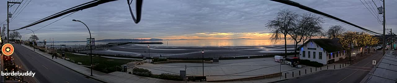 White Rock City Coast & Semiahmoo Bay , USA Mainland View  Live Cam - White Rock, Metro Vancouver, British Columbia, Canada