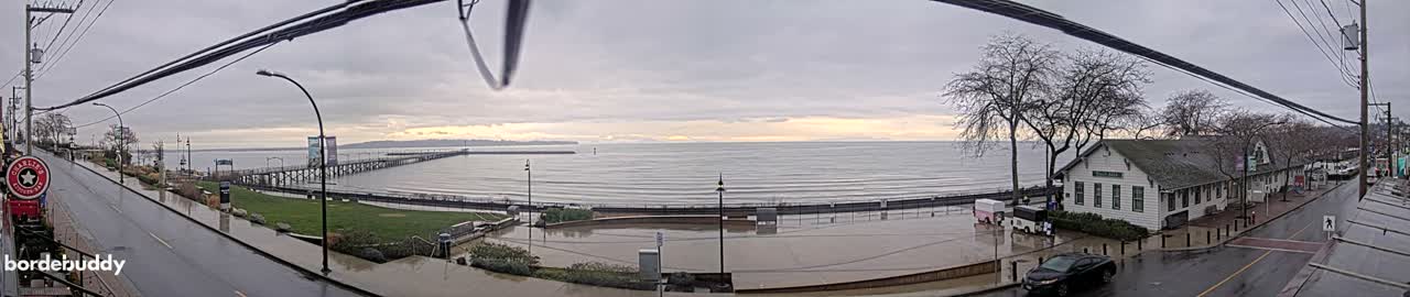 White Rock City Coast & Semiahmoo Bay , USA Mainland View  Live Cam - White Rock, Metro Vancouver, British Columbia, Canada